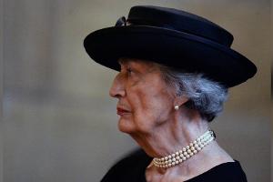 Queen-Hofdame Lady Susan Hussey trifft nach Rücktritt Rassismus-Opfer