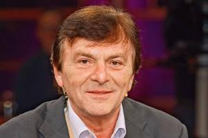 "Drei Haselnüsse für Aschenbrödel"-Prinz Pavel Trávníček in Klinik