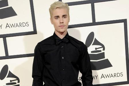 Justin Bieber verkauft angeblich seine Musikrechte Justin Bieber verkauft angeblich seine Musikrechte