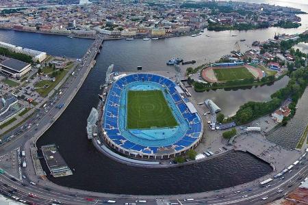 Ausrangiert - Das Petrovsky Stadium in St. Petersburg hatte nach dem Bau der neuen WM-Arena ausgedient, auf eine Anreise über den finnischen Meerbusen per Boot mussten die Fans demnach leider verzichten.