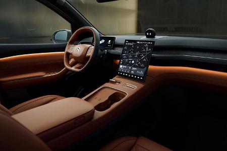 Nio EC7