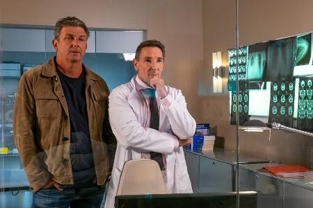 Hans Sigl und Mark Keller: So eng ist ihre Freundschaft wirklich Hans Sigl und Mark Keller: So eng ist ihre Freundschaft wirklich