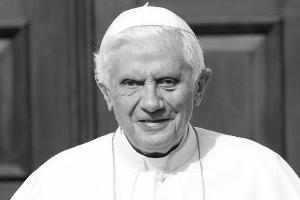 Zum Tod von Papst Benedikt XVI.: Diese Programmänderungen gibt es
