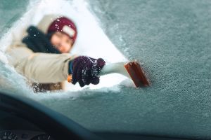 Das gilt bei eingeschneiten Autos für Parkscheine und Parkausweise