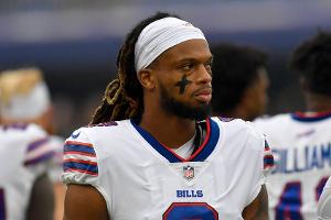 Football-Star Damar Hamlin nach Herzstillstand "in kritischem Zustand"