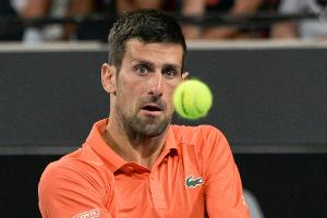 Djokovic im Halbfinale von Adelaide gegen Medwedew