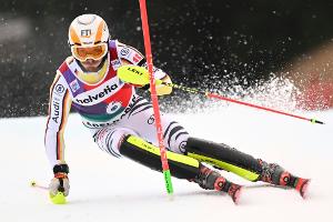 Slalom in Adelboden: Straßer Dritter