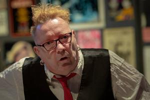 Ex-Sex-Pistol Johnny Rotten will mit Irland zum ESC