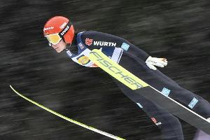 Skispringen: Freitag Vierte, Loutitt schreibt Geschichte