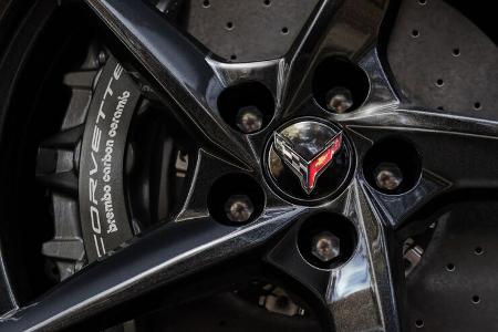 Chevrolet eAWD Corvette E-Ray (2023)