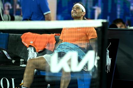 Diagnose da: Nadal fällt bis zu acht Wochen aus Diagnose da: Nadal fällt bis zu acht Wochen aus