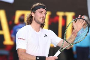 Tsitsipas schlägt Chatschanow und zieht ins Finale ein