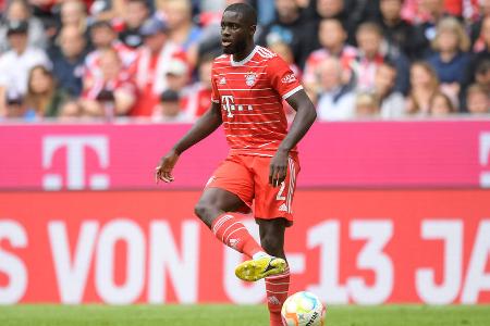 Dayot Upamecano - Note: 3,0 - Mit einem unauffälligen Match. Was er klären konnte, klärte er - und zwar mühelos. Mit einem starken Pass in die Tiefe zu Goretzka (28.).