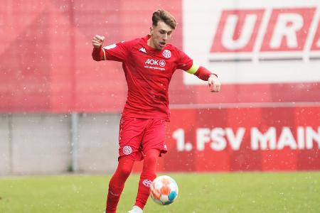 Brajan Gruda (ab 89.) - ohne Bewertung - Stand beim Dortmunder Siegtreffer am zweiten Pfosten nicht optimal. Ansonsten ohne Szenen im Spiel.