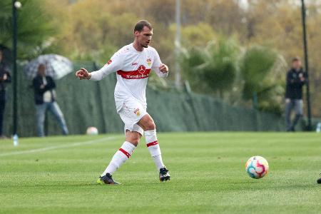 Pascal Stenzel (VfB Stuttgart) - Offenbarte offensiv wie defensiv große Probleme. Konnte an die guten Leistungen vergangener Tage nicht anknüpfen. War zuletzt trotz großer Personalsorgen in der Verteidigung nicht einmal mehr eine Option für die Startelf.