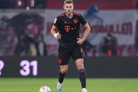 Mathijs de Ligt vs. Hrvoje Smolcic - Zeigte eine tolle Reaktion auf seine enttäuschende WM. Sowohl gegen Leipzig als auch gegen Köln mit guten Auftritten. Macht den langen Ausfall von Lucas Hernandéz nahezu vergessen. Zeigt sich derzeit als einer der formstärksten Bayern-Profis.