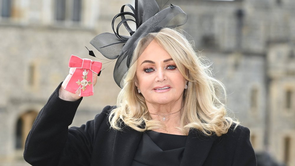 Sängerin Bonnie Tyler mit britischem Orden