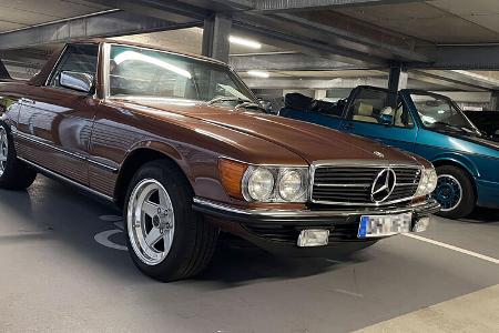 Bremen Classic 2023 Parkhaus Mercedes-Benz 450 SL R 107 404 Milanbraun