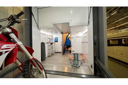 Spectra Circular 63 VL (2023) Garage