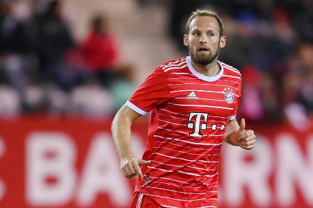 Daley Blind (ab 78.) - ohne Bewertung - Brachte frische Beine in die Abwehrkette. War auch nur noch dort anzufinden. Blieb in den letzten Minuten fehlerfrei.