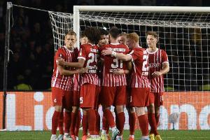 Freiburg dank Lienhart und Petersen im Viertelfinale