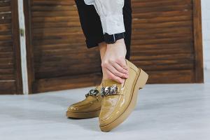 Die richtige Pflege: Mit diesen Tipps halten Lederschuhe ewig