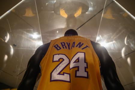 Bryant-Trikot für 5,8 Millionen Dollar versteigert Bryant-Trikot für 5,8 Millionen Dollar versteigert