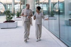 "Charité" bekommt eine vierte Staffel: ARD-Serie springt ins Jahr 2049