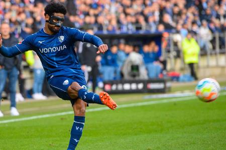 ABWEHR: Saidy Janko - Note: 5,5 - Erwischte einen rabenschwarzen Tag in der Abwehrkette. Leitete mit seinem katastrophalen Rückpass auf Riemann das 0:1 ein. Verursachte zudem den Elfmeter, der zum 0:3 führte. Offensiv gelang ihm ebenfalls nicht viel.