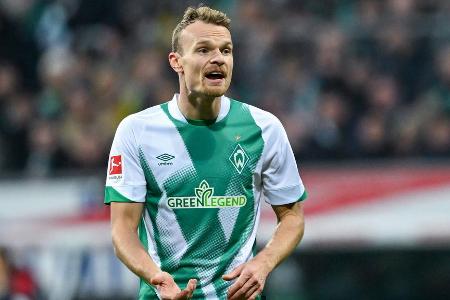 Christian Groß (bis 71.) - Note: 3,5 - Machte eine unauffällige Partie. Wirkte mit dem Ball unaufgeregt und verschob gut im Defensivverbund. Hatte in Eins-gegen-Eins-Duellen gegen die dribbelstarken Dortmunder seine Probleme.
