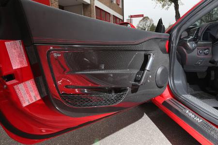 Ferrari 458 Speciale, Türablage