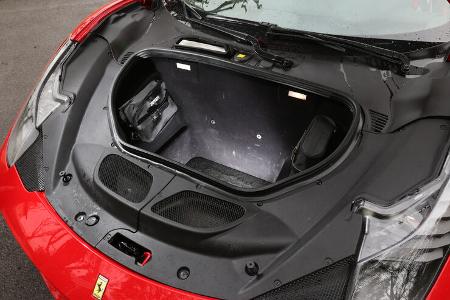 Ferrari 458 Speciale, Kofferraum