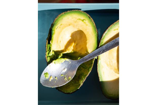 Damit sie ihre Chips auch ordentlich in Guacamole dippen können, hat Mexiko rund 130.000 Tonnen Avocados über die Grenze geschickt. Das US-Nachbarland ist der weltweite Spitzenexporteur der Trendfrucht.
