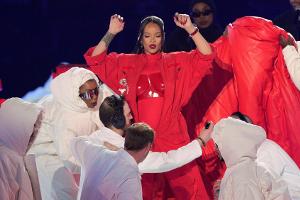 Super Bowl: Rihanna landet in Top Ten der besten Halbzeitshows