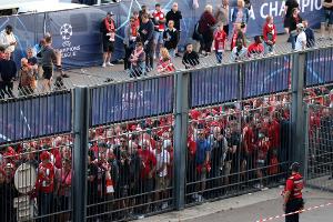 Untersuchung: UEFA für Final-Chaos in Paris verantwortlich