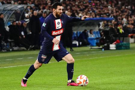 Lionel Messi - Note: 3,0 - Lenkte Angriffe seiner Mannschaft meist mit seiner Ruhe am Ball. Deckte freie Räume auf, die wirklich zwingenden Ideen fand er aber eher selten. Zwang die Bayern aber mit seinen Dribblings zu Fehler und provozierte in der Nachspielzeit den Platzverweis.