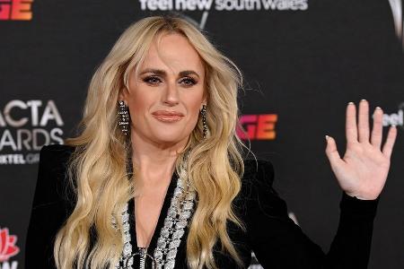 Erster Versuch mit Leihmutter: Rebel Wilson spricht über Fehlgeburt Erster Versuch mit Leihmutter: Rebel Wilson spricht über Fehlgeburt