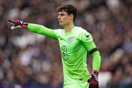 FC Chelsea - TOR: Kepa Arrizabalaga - Note: 3,0 - Für ihn galt lange dasselbe wie für Kobel auf der Gegenseite: Was er zu fassen bekam, war in aller Regel kein Problem. Hätte er beim 0:1 durch Adeyemi früher aus dem Tor kommen müssen? Schwierig zu sagen.