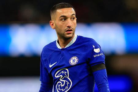 Hakim Ziyech - Note: 4,0 - Hatte anfangs seine liebe Mühe mit Guerreiro. Nach einer halben Stunde war er allerdings einmal drei durch - und schon wurde es gefährlich. Doch auch er kann es besser.