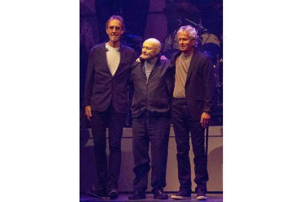 Im September 2022 gab es heftige Bewegungen auf den Bankkonten der Mitglieder von Genesis, als die Band Musikrechte und Master-Recordings für 300 Millionen verkaufte. Im Paket waren auch die Solo-Werk ...