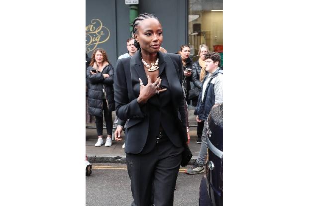 ...Model und TV-Köchin Lorraine Pascale...