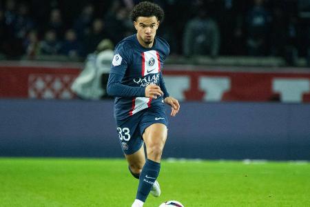 MITTELFELD: Warren Zaire-Emery (bis 57.) - Note: 4,5 - Gab sein Startelfdebüt in der Champions League und deutete im Konterspiel durchaus gute Ideen an. Hatte aber eine viel zu hohe Fehlerquote in seinen Szenen. Ließ sich in seiner besten Szene allein auf dem Weg zum Tor zu leicht vom Ball trennen.