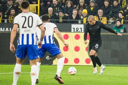 BVB vs. Hertha BSC: Noten und Einzelkritik - Borussia Dortmund bleibt in diesem Jahr ungeschlagen und schließt nach dem souveränen 4:1 (2:0) gegen Hertha BSC tabellarisch zum FC Bayern auf. Gegen Berlin bestimmte der BVB das Spiel über weite Strecken, musste lediglich in der Phase nach der Pause kurz zittern. Alle Akteure in der Einzelkritik: