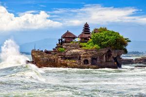 "Pura Tanah Lot": Geheimnisvoller Meerestempel mit giftigen Wächtern