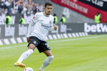 Ansgar Knauff (ab 69.) - Note: 3,5 - Probierte sich in den letzten Minuten im Alleingang an Sturmläufen. Legte die beste Chance der SGE für Kamada auf (81.). Kam meist aber nicht am Gegenspieler vorbei.