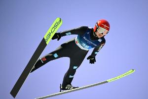 Skispringerin Althaus gewinnt WM-Gold