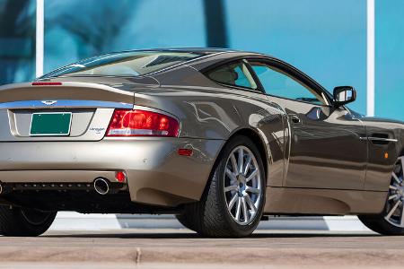Aston Martin Vanquish S (2005)