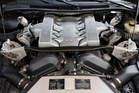 Aston Martin Vanquish S (2005)