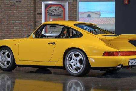 Porsche 911 Carrera 4 Lightweight (1991)