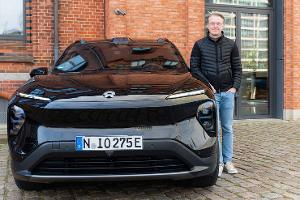 Knapp 650 PS und Rattan-Innenraum